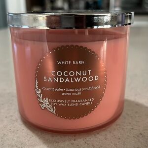 White Barn Coconut Sandlewood Candle